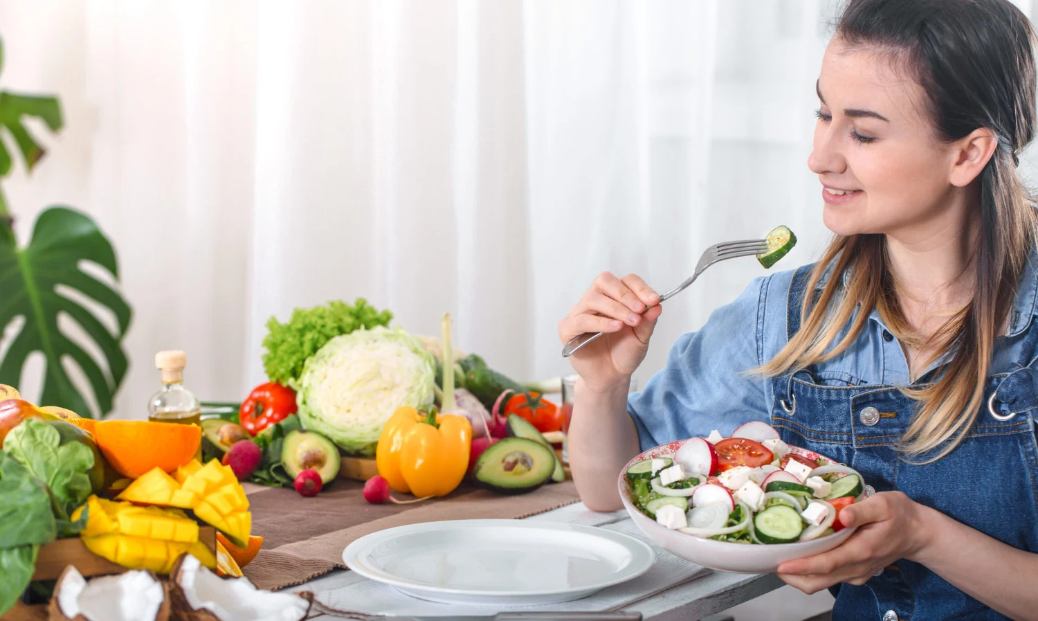 young-happy-woman-eating-salad-organic-vegetables-Eating-healthy-diet-help-reduce-stress-anxiety